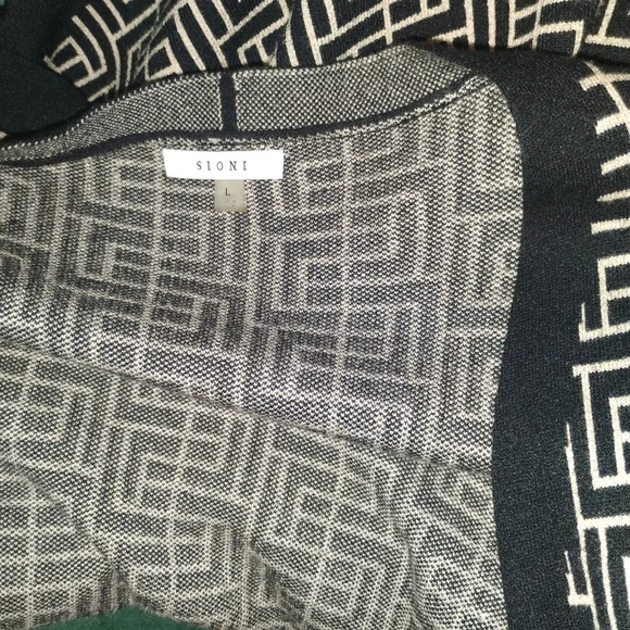 Sioni Geometric Knit Cardigan in Black & Tan, Sz L - Picture 7 of 9